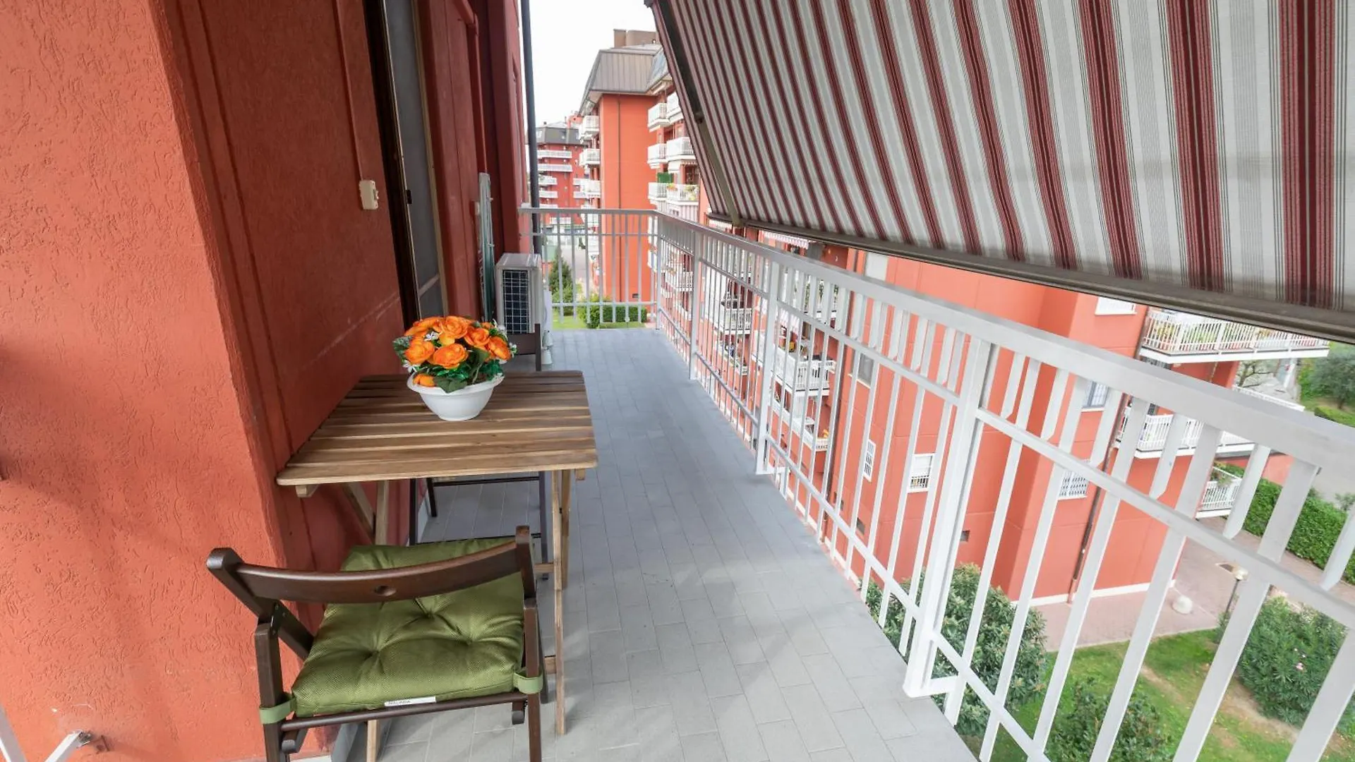 Apartment Forum V Assago Italia